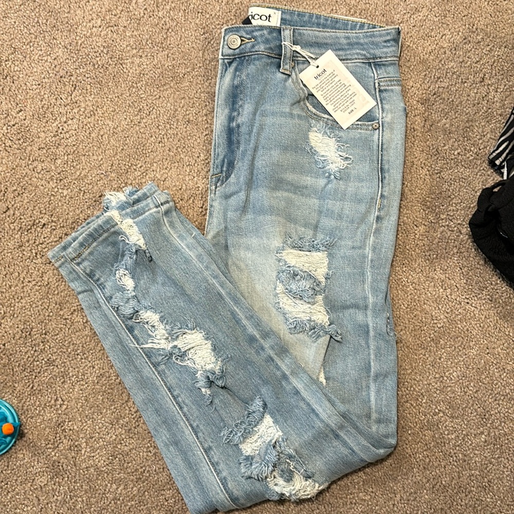 Girlfriend jeans! New with tags.